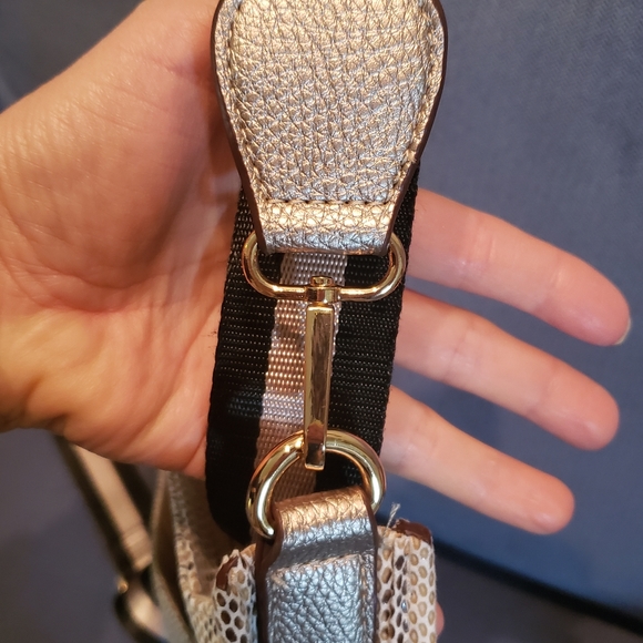 New!! Crossbody snakeskin bag - Picture 5 of 8